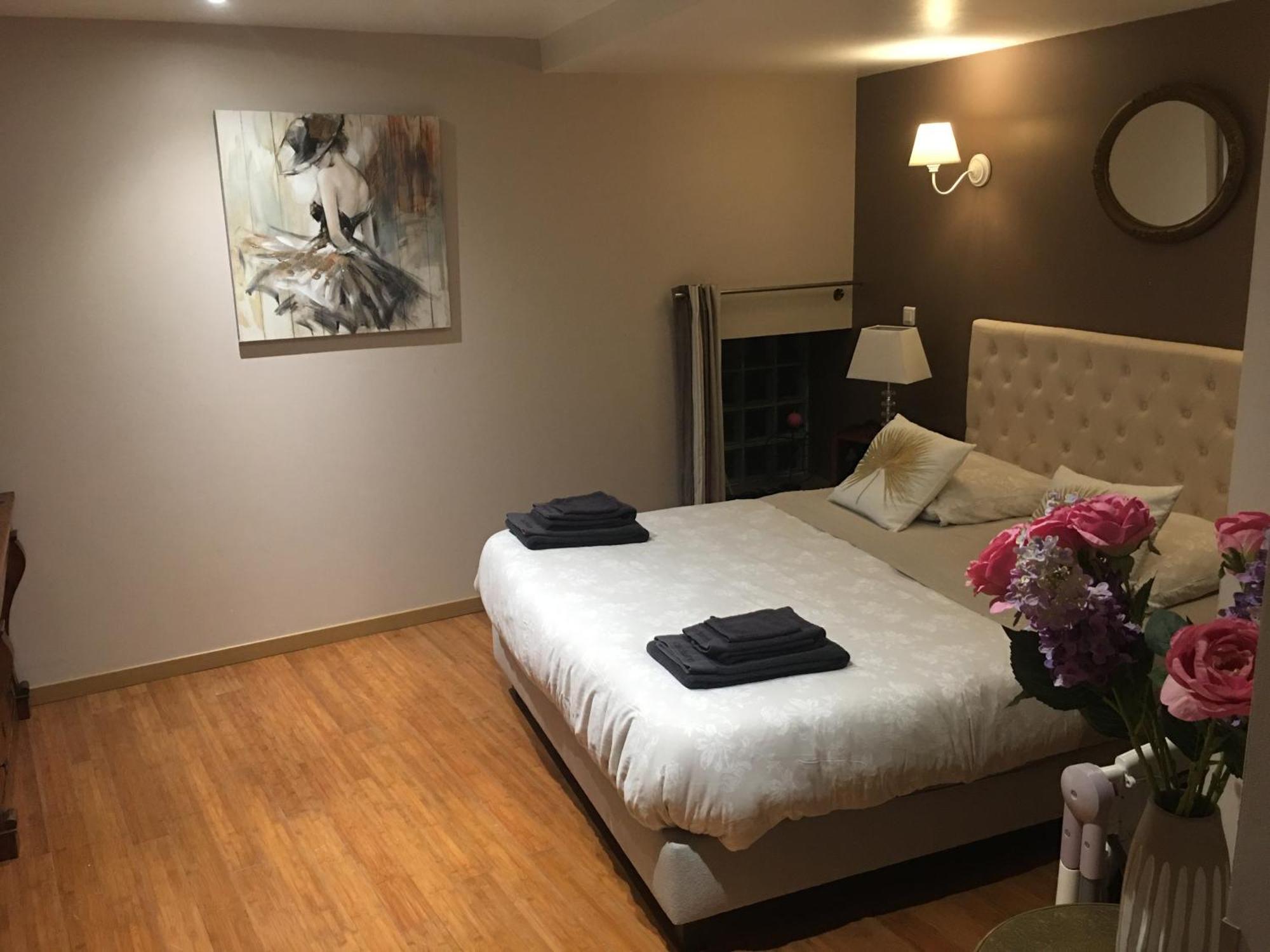 La Tour De Flandre Apartment Rousseloy Ruang foto
