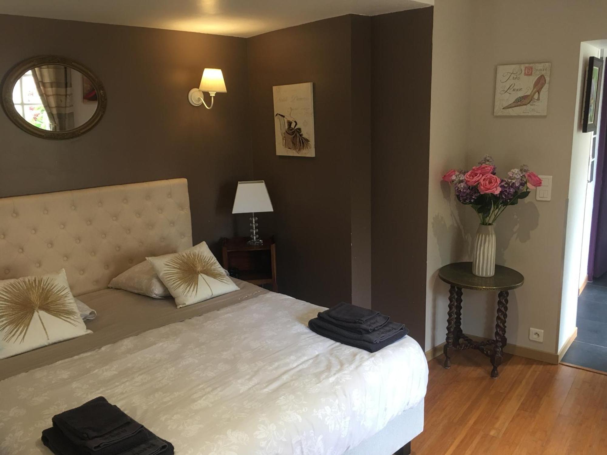 La Tour De Flandre Apartment Rousseloy Ruang foto