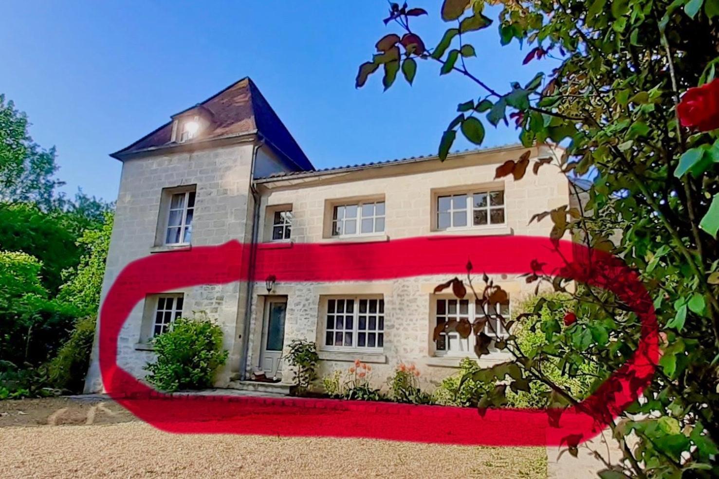 La Tour De Flandre Apartment Rousseloy Bagian luar foto